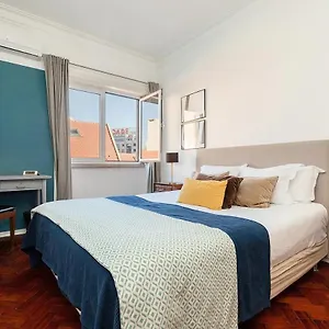 Claude Homes Rato Lisboa