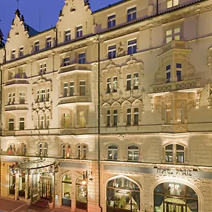 Otel Paris