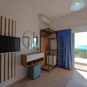 Hotel Holiday 3*, Saranda Albania